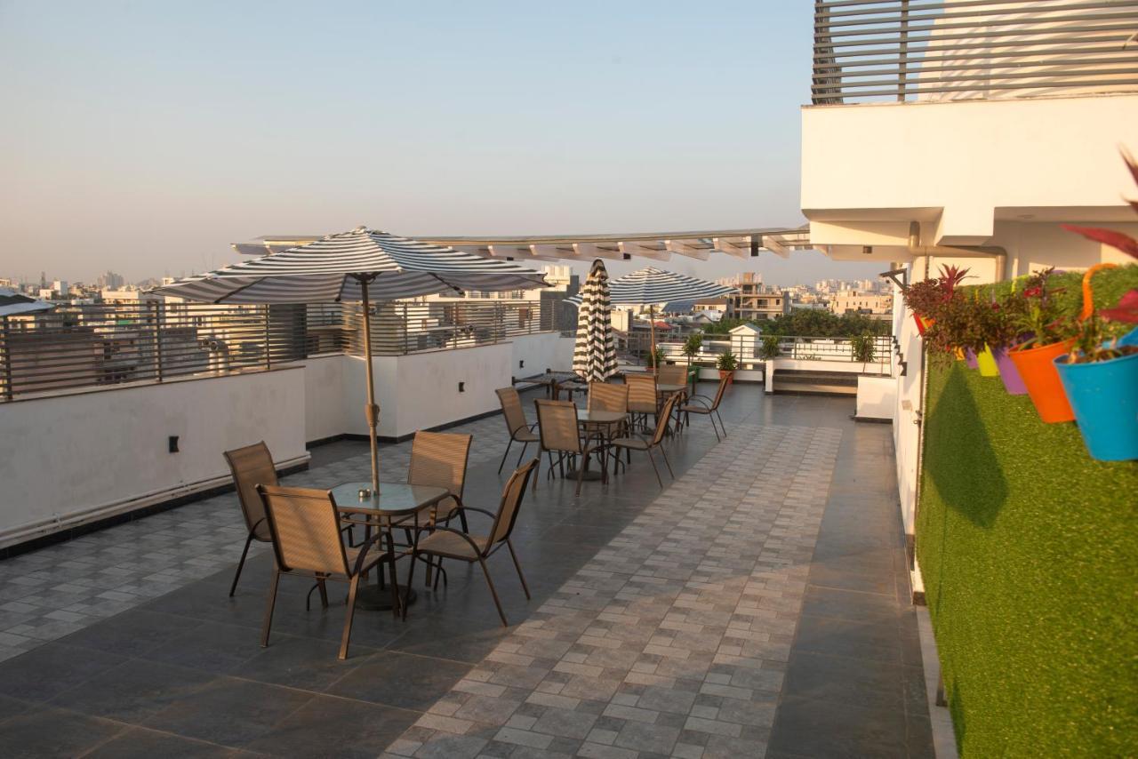 Posh Residency Huda City Center Gurgaon Ngoại thất bức ảnh